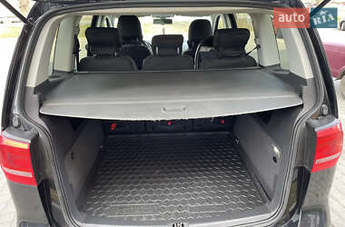 Минивэн Volkswagen Touran 2011 в 