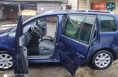 Мінівен Volkswagen Touran 2003 в 