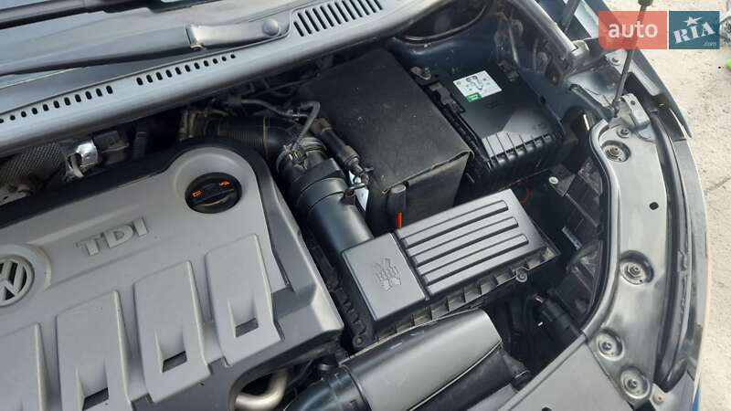 Мінівен Volkswagen Touran 2011 в Бориславі