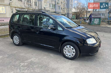 Минивэн Volkswagen Touran 2005 в 