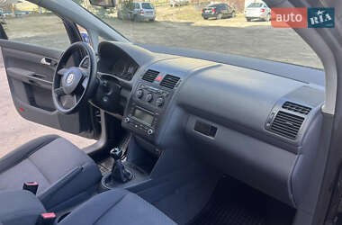 Минивэн Volkswagen Touran 2005 в 