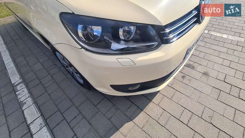 Минивэн Volkswagen Touran 2014 в Хмельницком