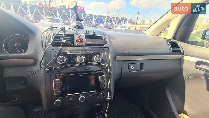 Минивэн Volkswagen Touran 2014 в Хмельницком
