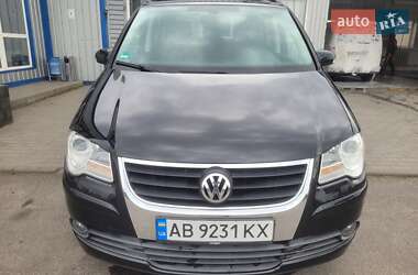 Минивэн Volkswagen Touran 2009 в 