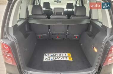 Минивэн Volkswagen Touran 2009 в 