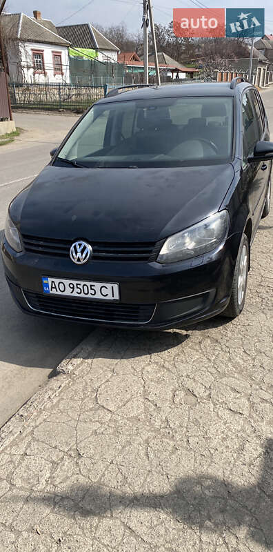 Минивэн Volkswagen Touran 2010 в 