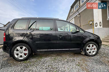 Мінівен Volkswagen Touran 2005 в 