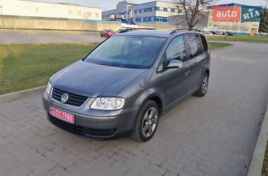 Минивэн Volkswagen Touran 2004 в 