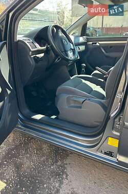 Минивэн Volkswagen Touran 2007 в 