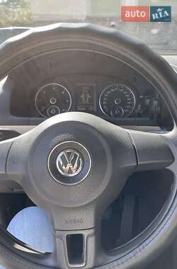 Микровэн Volkswagen Touran 2014 в 