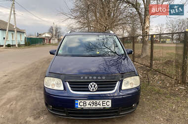 Минивэн Volkswagen Touran 2005 в 