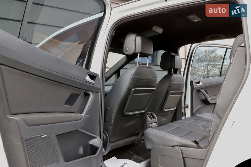 Микровэн Volkswagen Touran 2017 в Дрогобыче