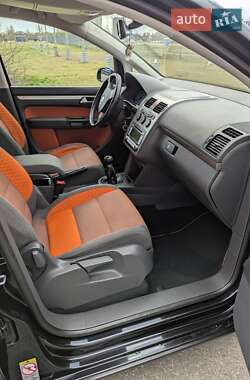 Мінівен Volkswagen Touran 2008 в 
