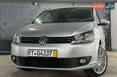 Минивэн Volkswagen Touran 2014 в 