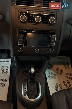 Минивэн Volkswagen Touran 2014 в 