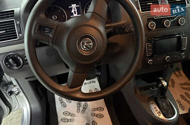 Минивэн Volkswagen Touran 2014 в 
