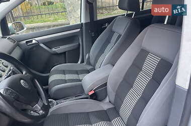 Минивэн Volkswagen Touran 2009 в 