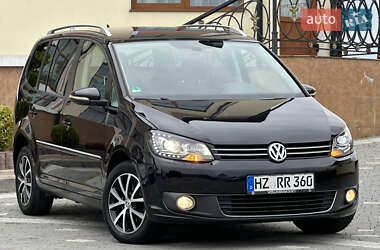 Минивэн Volkswagen Touran 2011 в 