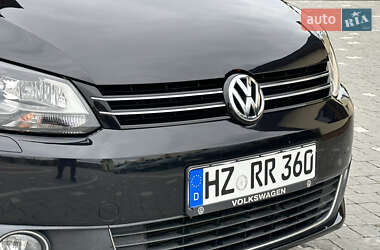 Минивэн Volkswagen Touran 2011 в 