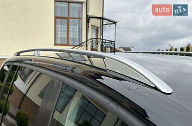 Минивэн Volkswagen Touran 2011 в 