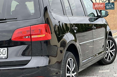 Минивэн Volkswagen Touran 2011 в 