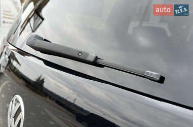 Минивэн Volkswagen Touran 2011 в 