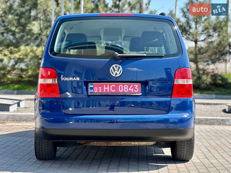 Минивэн Volkswagen Touran 2006 в Днепре