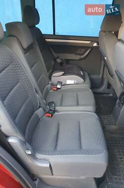 Мінівен Volkswagen Touran 2007 в 