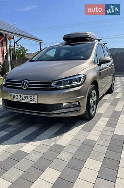 Микровэн Volkswagen Touran 2015 в 