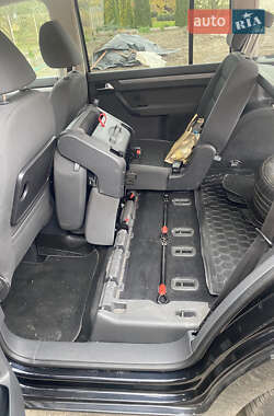 Мінівен Volkswagen Touran 2010 в 