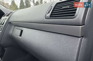 Мінівен Volkswagen Touran 2005 в 