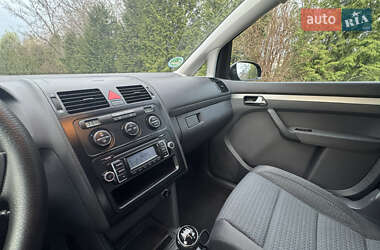 Мінівен Volkswagen Touran 2005 в 