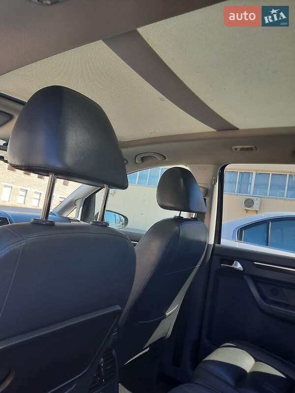 Volkswagen Touran 2011 Volkswagen Touran 2011