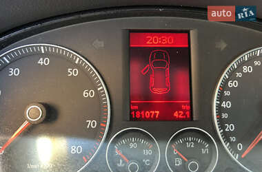 Минивэн Volkswagen Touran 2006 в 