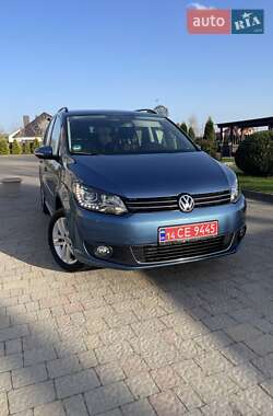 Мінівен Volkswagen Touran 2015 в 