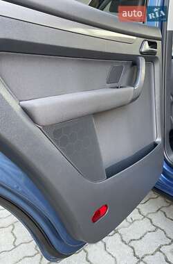 Мінівен Volkswagen Touran 2015 в 