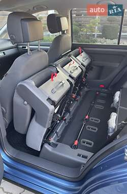 Мінівен Volkswagen Touran 2015 в 