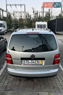 Минивэн Volkswagen Touran 2006 в 