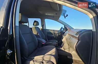 Минивэн Volkswagen Touran 2010 в 