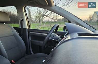 Минивэн Volkswagen Touran 2010 в 