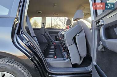 Минивэн Volkswagen Touran 2010 в 