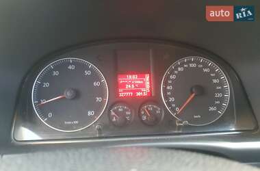 Мінівен Volkswagen Touran 2007 в 