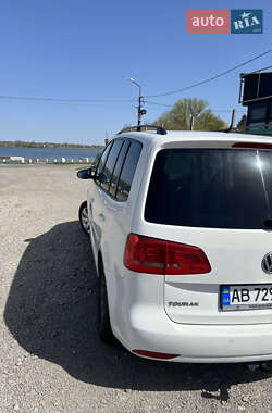 Минивэн Volkswagen Touran 2013 в 