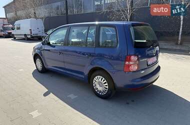 Минивэн Volkswagen Touran 2009 в 