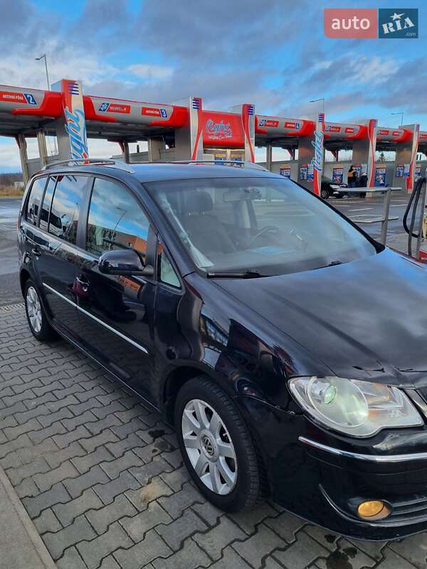 Минивэн Volkswagen Touran 2008 в Ровно