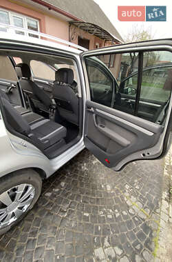 Минивэн Volkswagen Touran 2013 в 