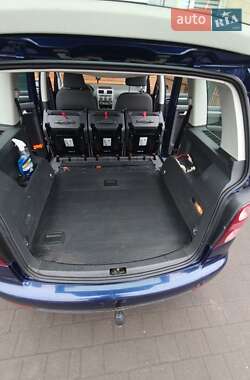 Мінівен Volkswagen Touran 2010 в 