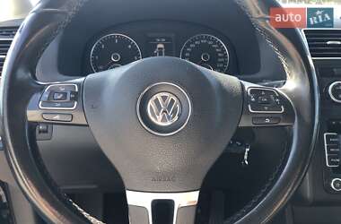 Минивэн Volkswagen Touran 2013 в 