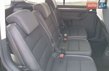 Минивэн Volkswagen Touran 2012 в 