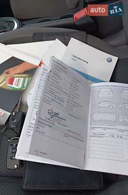 Минивэн Volkswagen Touran 2012 в 